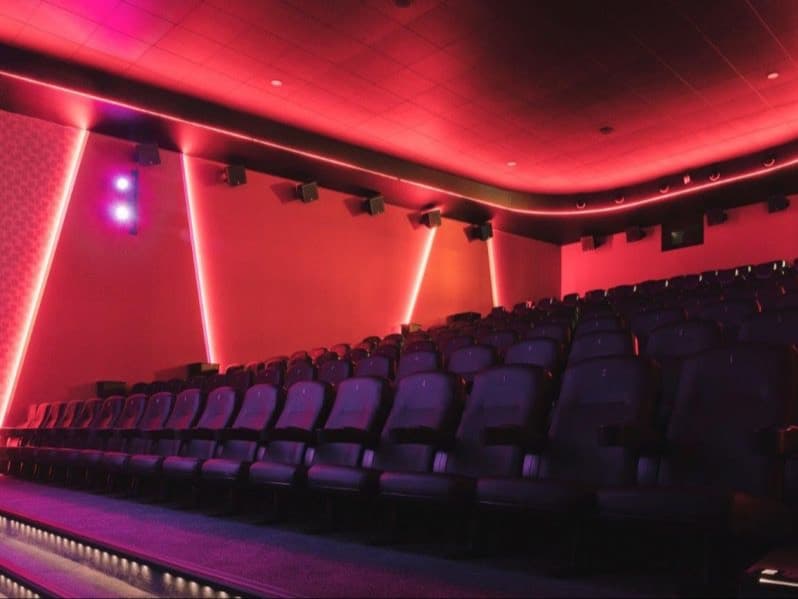 Cinema Preview Image 2 Comet Cine Center